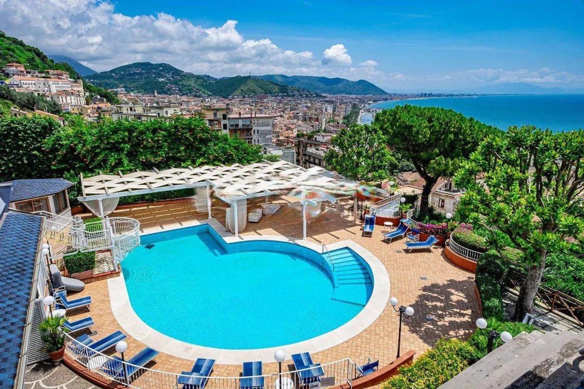 Poseidon -boutique Hotel- 4* Salerno